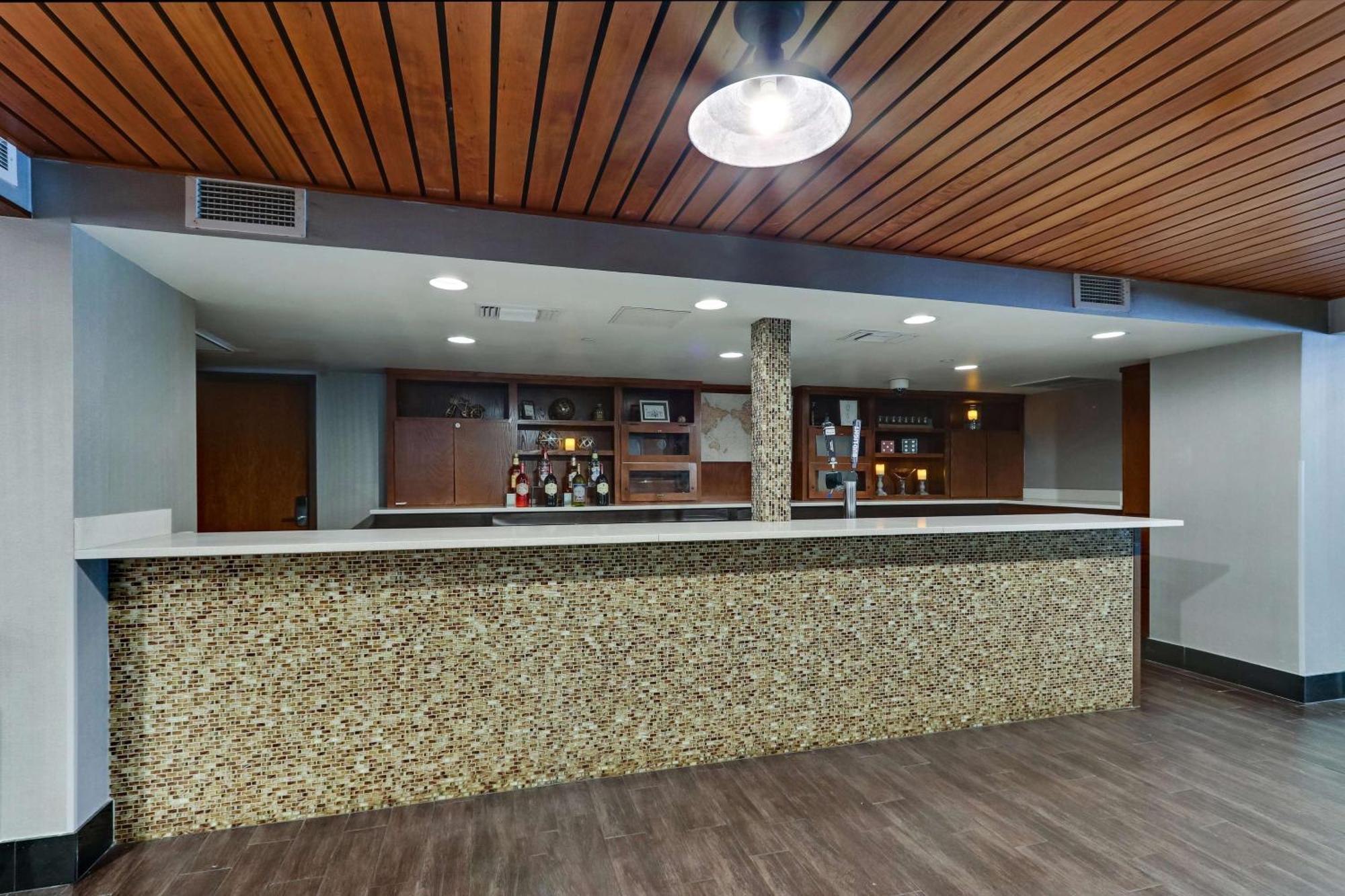 Drury Inn & Suites San Antonio Airport Екстериор снимка