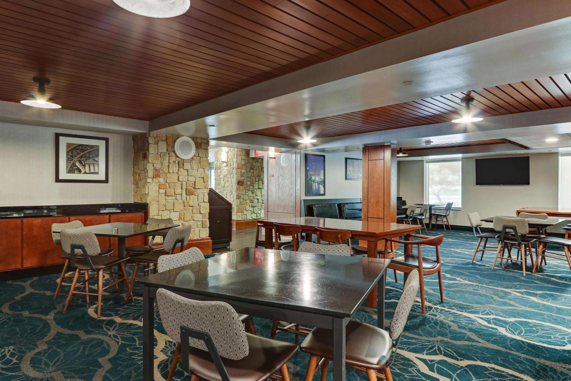 Drury Inn & Suites San Antonio Airport Екстериор снимка