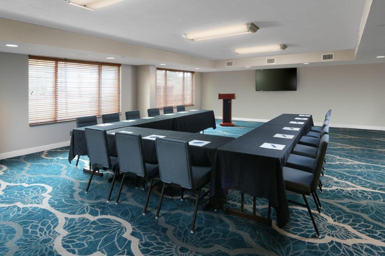 Drury Inn & Suites San Antonio Airport Екстериор снимка
